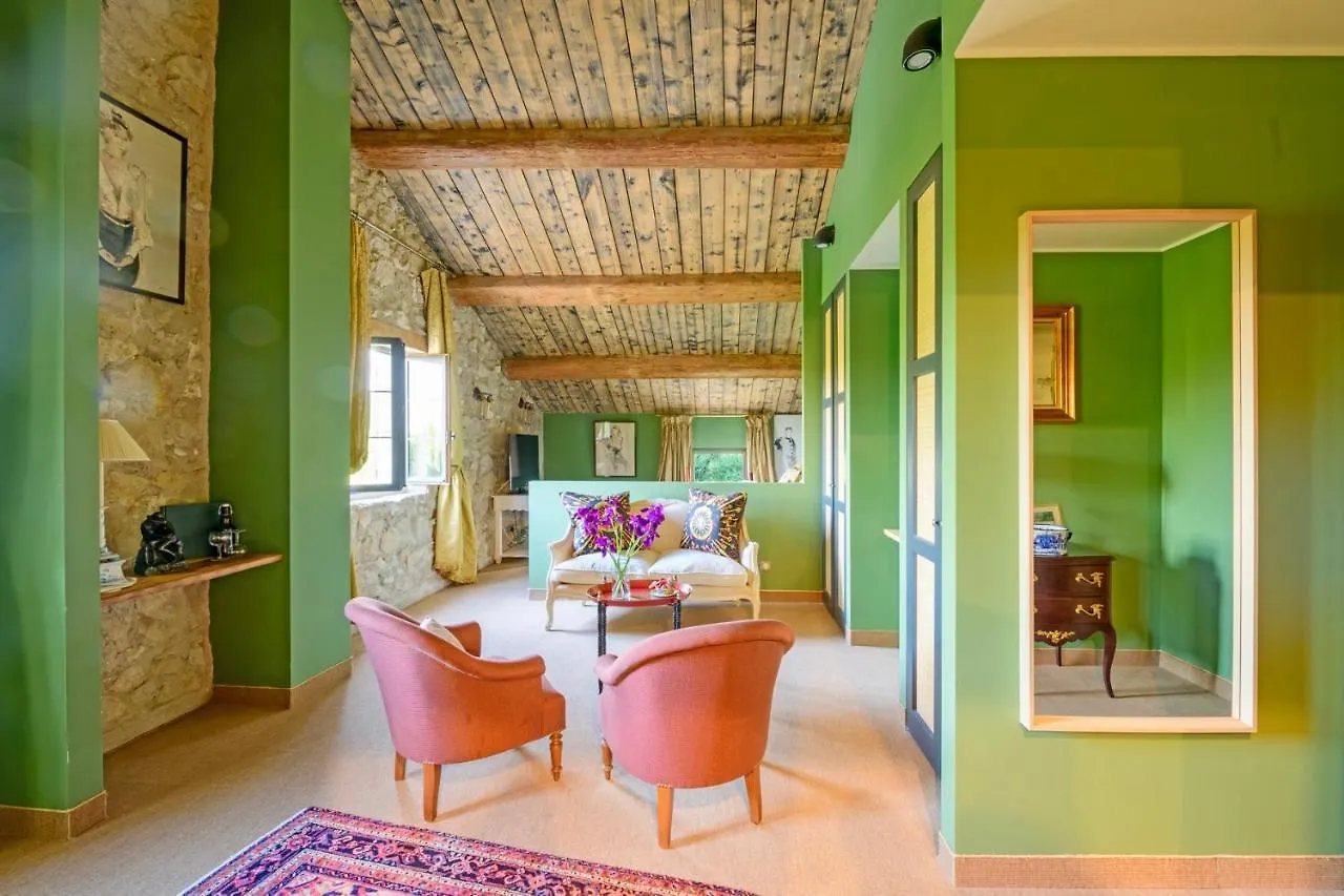 Bastide De Bellegarde Bed & Breakfast Avignon 2*,  France