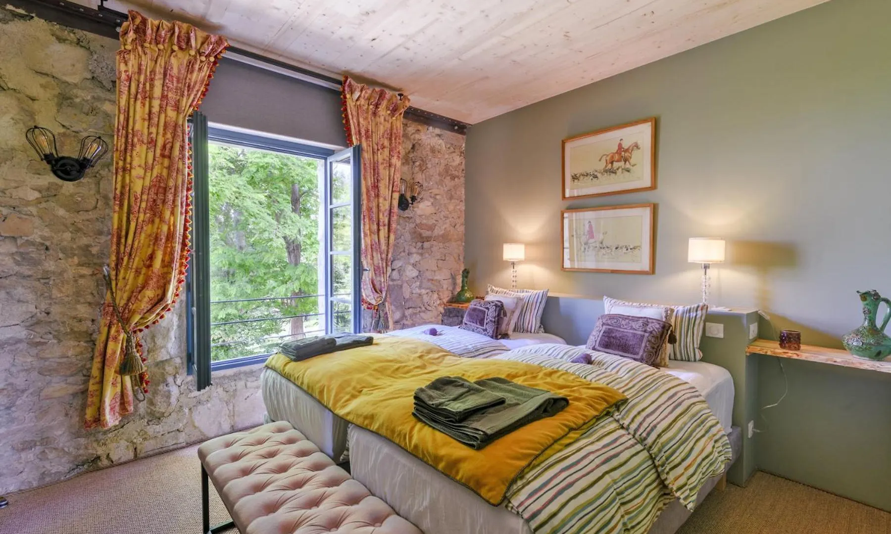 Bastide De Bellegarde Bed & Breakfast Avignon